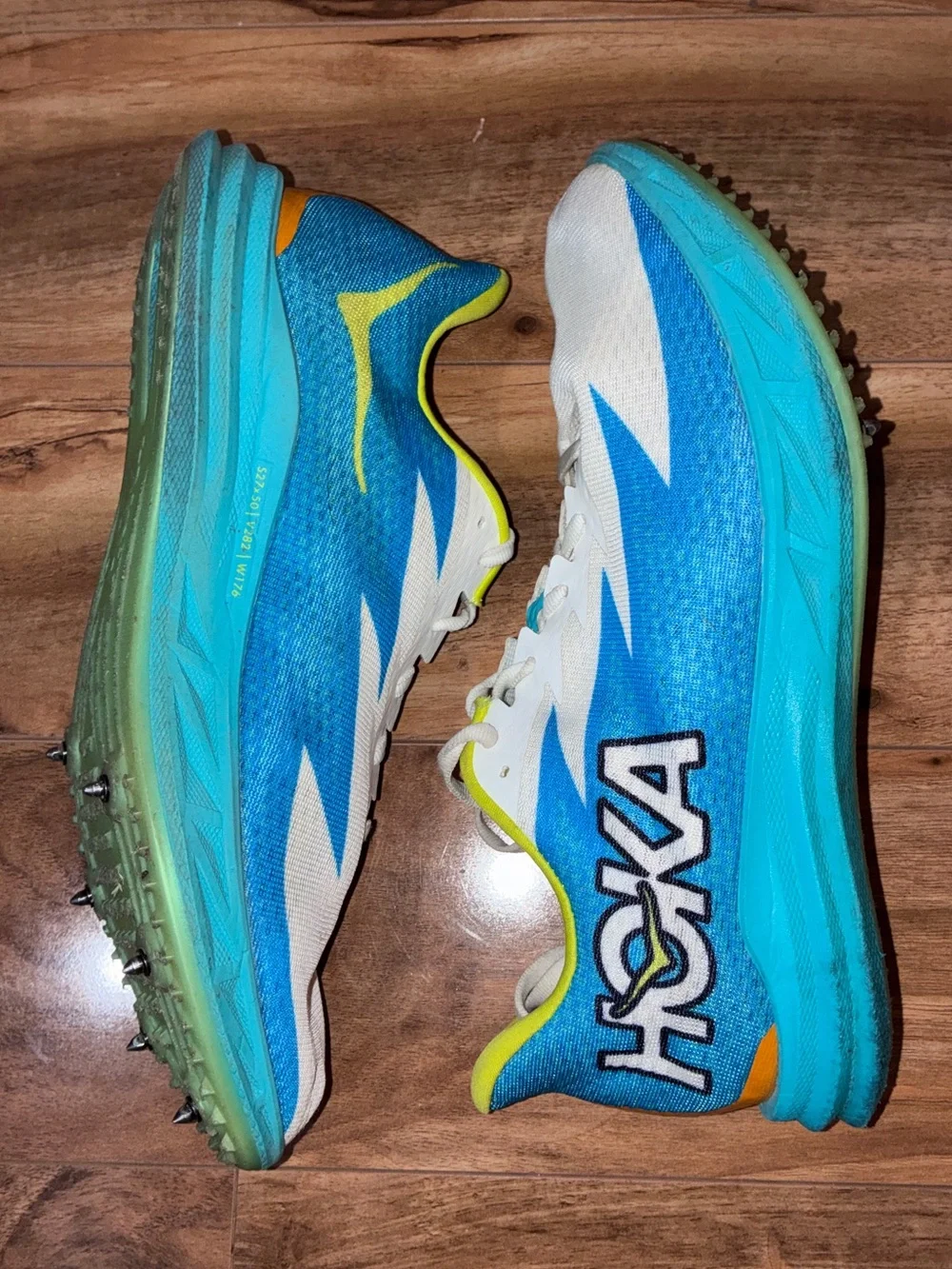 Hoka One One U Crescendo MD Track Spikes Shoes - mens 9/womens 10.5